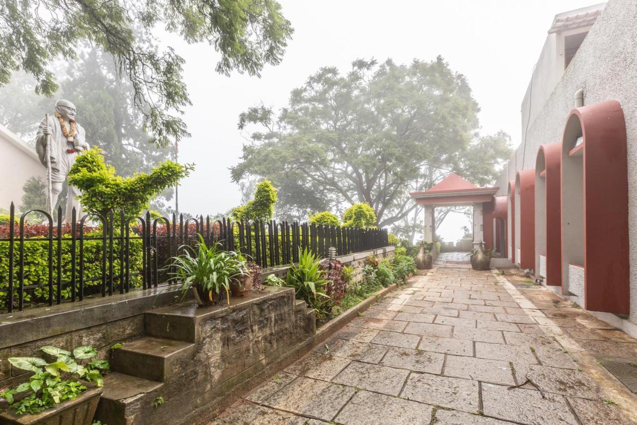 KSTDC Hotel Mayura Pine Top Nandi Hills Bagian luar foto