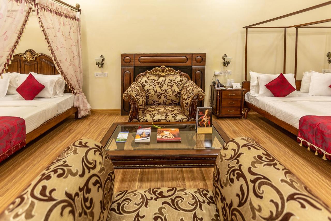 KSTDC Hotel Mayura Pine Top Nandi Hills Bagian luar foto